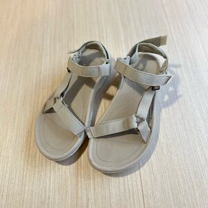 Teva Women’s Hurricane XLT2 Sandals